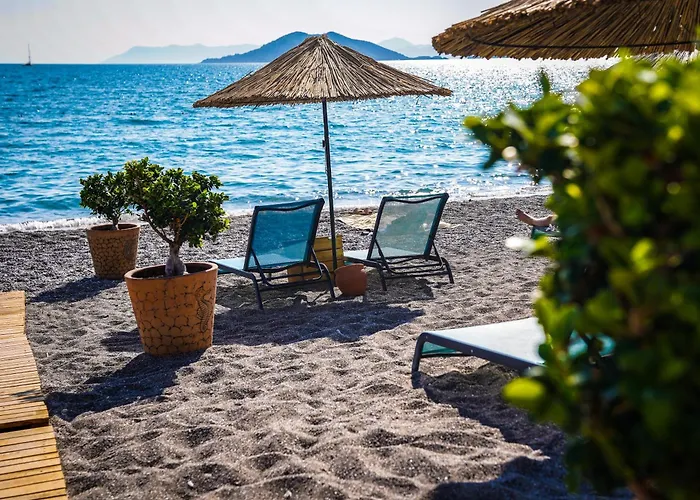 Uras Beach Hotel